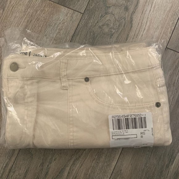 NWT LIZ CLAIBORNE JACKIE BOOT CUT JEAN 20P VANILLA - Picture 9 of 11